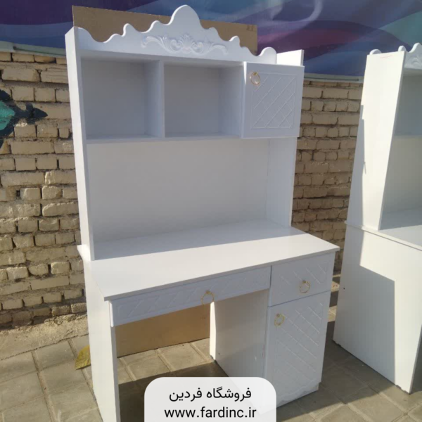 میز تحریر مدل کارن