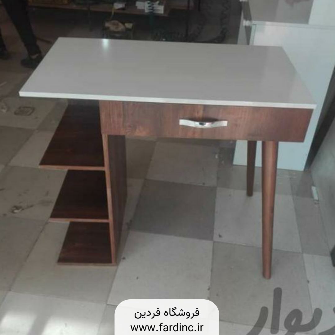 Gray Minimalist Watch Product Instagram Post (2) میز تحریر مدل نیلوفر - Image 1